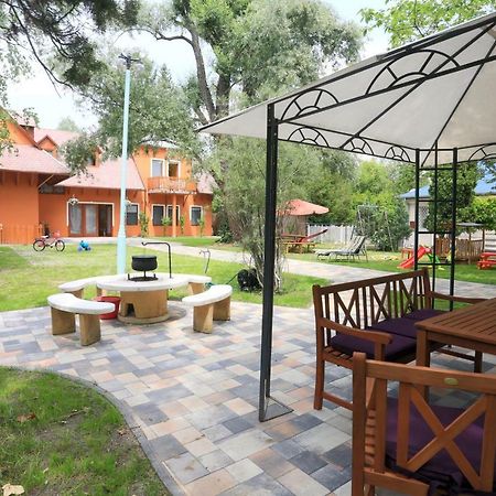 Holiday House Siofok Bagian luar foto